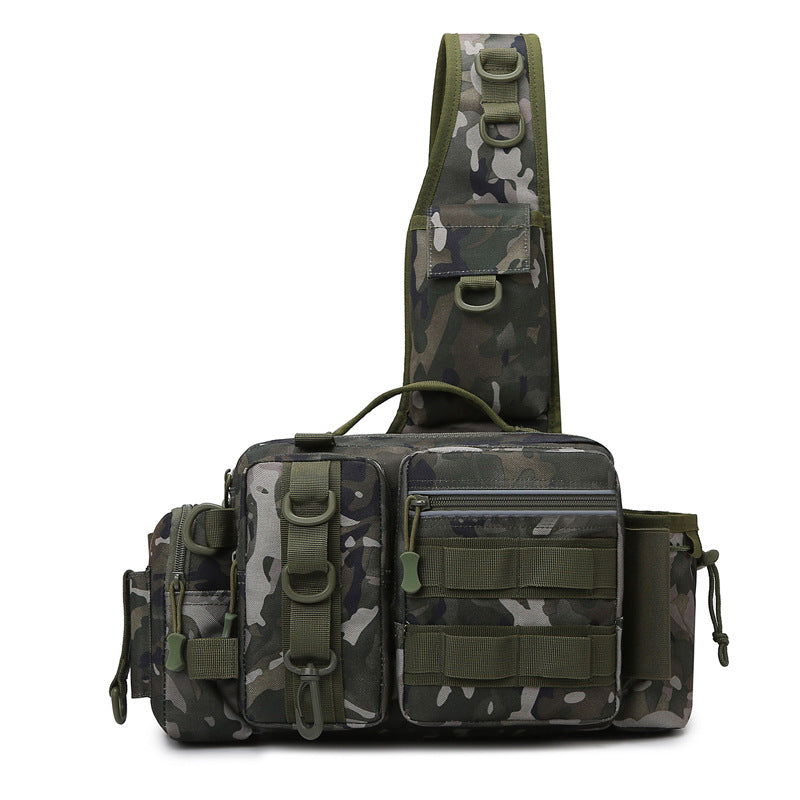 A camouflage men&