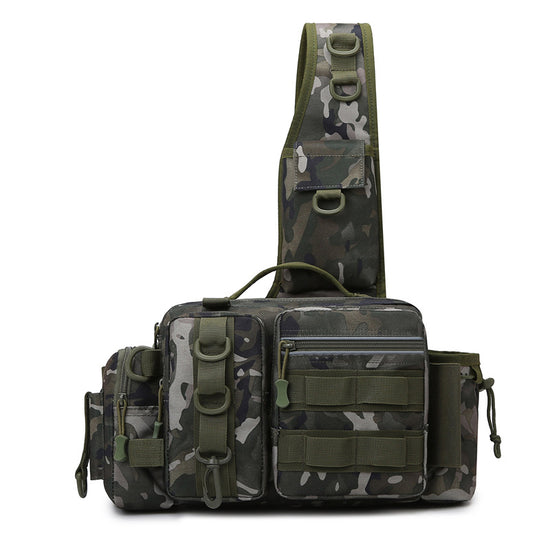 A camouflage men&