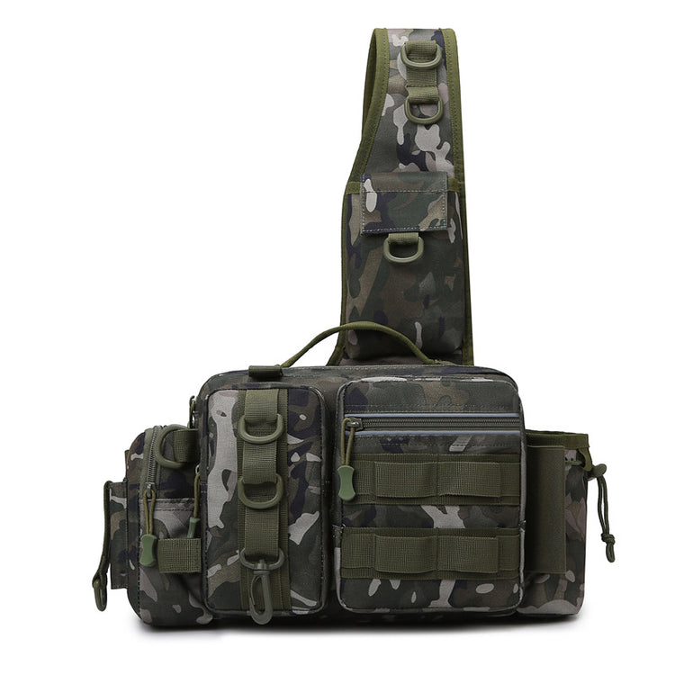 A camouflage men&